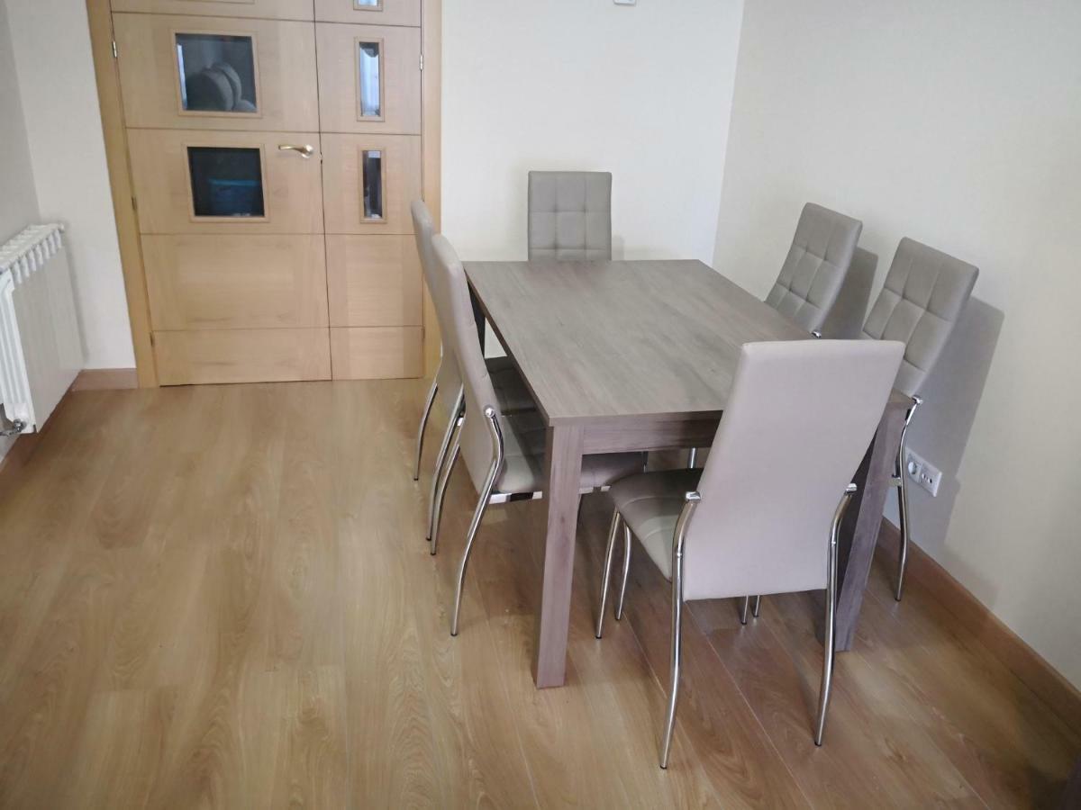 Apartamentos Torre De Gredos 아레나스 데 산 페드로 외부 사진